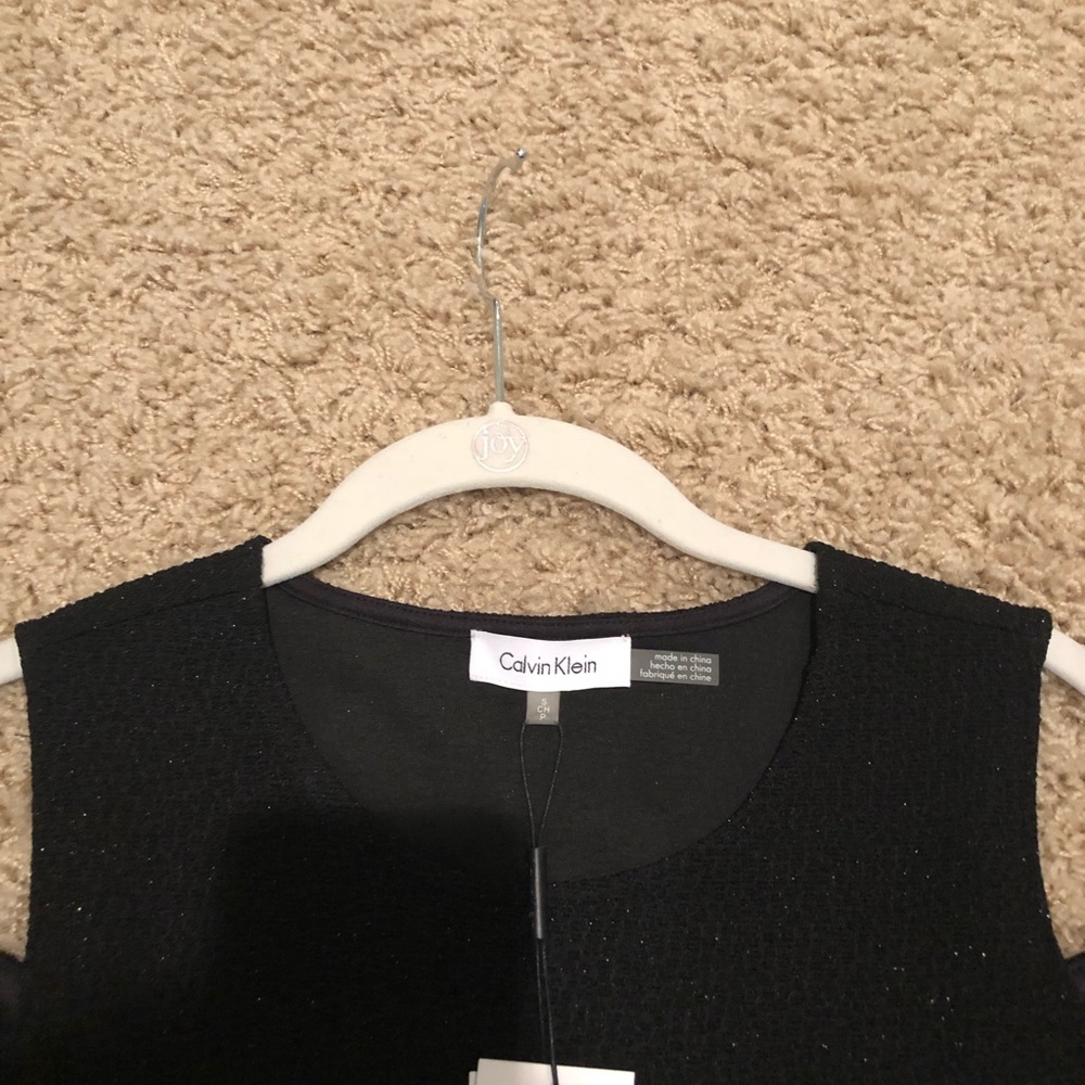 Calvin Klein Cold Shoulder Top - Picture 2 of 6
